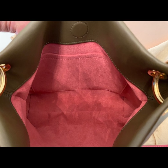 🔥🔥RARE🔥🔥LOUIS VUITTON Tuileries Hobo - Picture 6 of 7